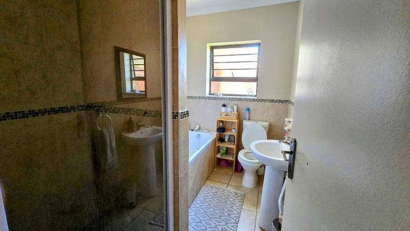 3 Bedroom Property for Sale in Langeberg Heights Western Cape